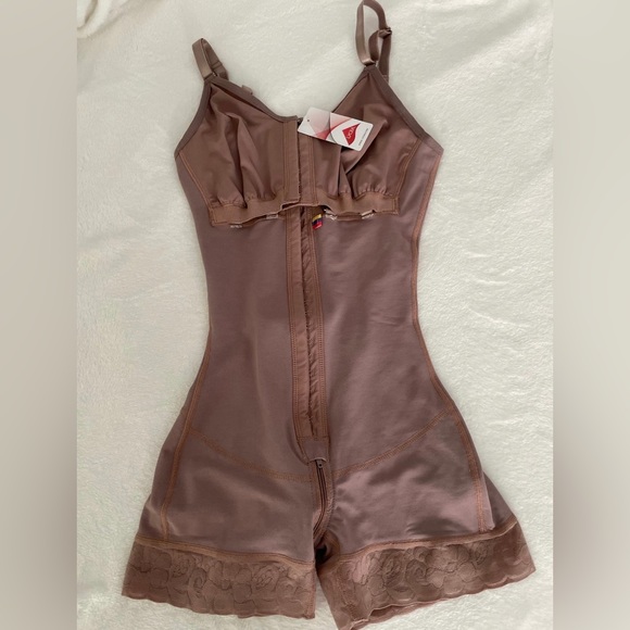 Faja Colombiana Women’s Shapewear Buttlifting NEW size M